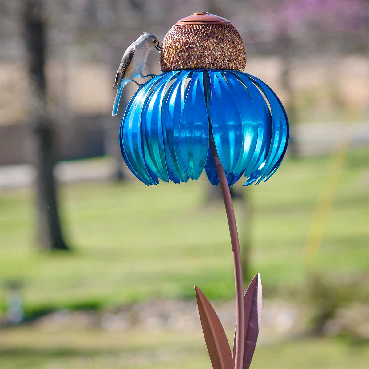 Bird Feeder – Weather-Resistant, Elegant Design for Outdoor Gardens 1