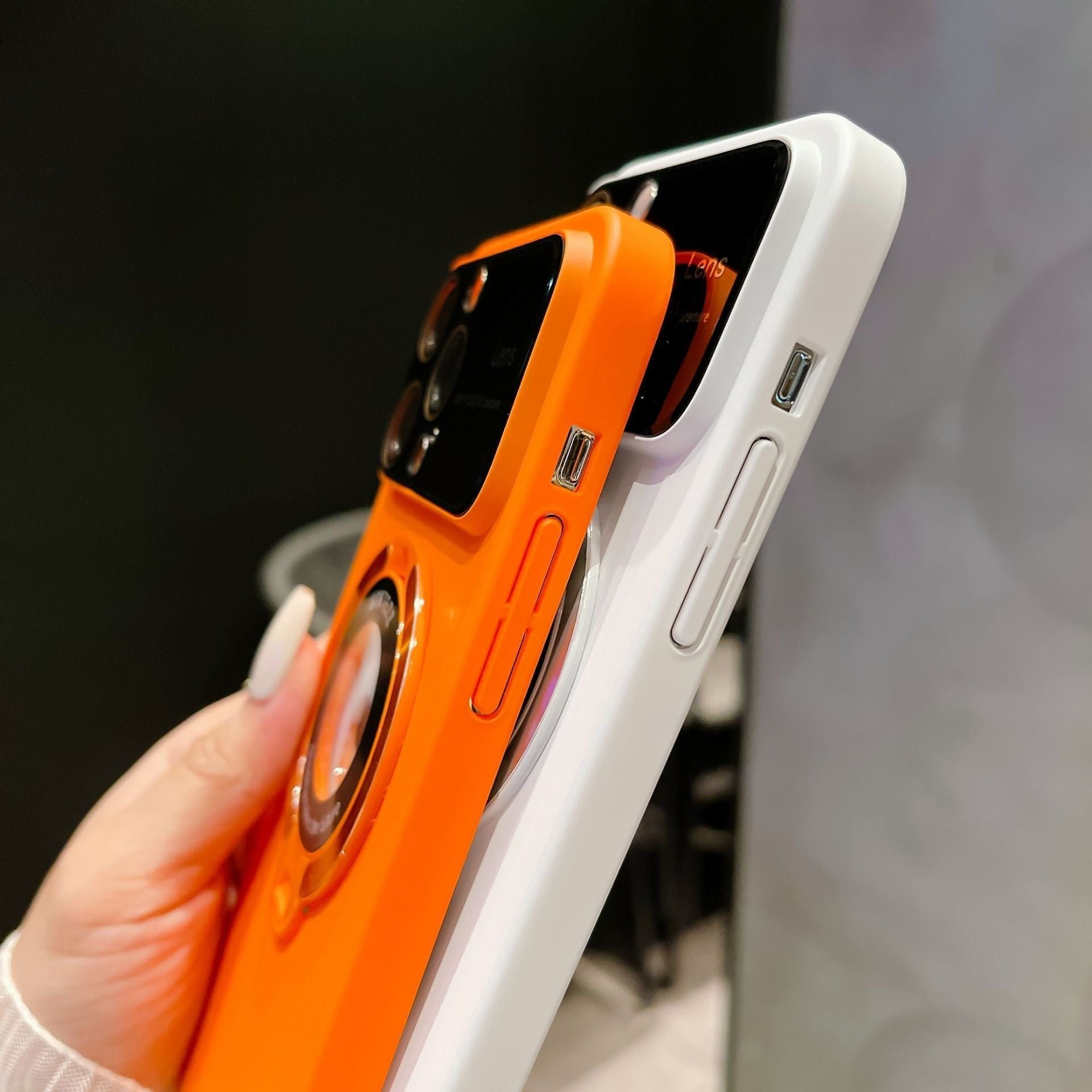 Magnetic iPhone Case – Effortless Charging and Built-in Stand for Convenience 3
