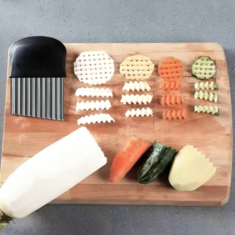 Wavy Vegetable Cutter (1 pc) – Create Decorative Cuts for Stunning Dishes 3